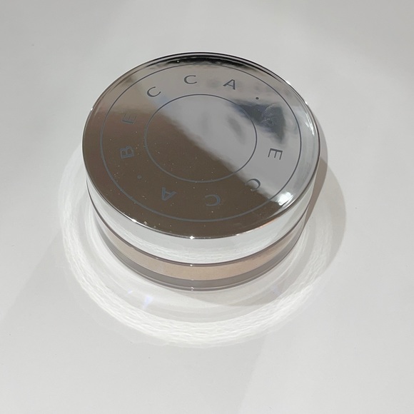 BECCA Hydra-mist Set & Refresh Powder - Picture 3 of 4